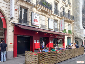 1048658 le lucernaire un cine theatre et restaurant dans le quartier de montparnasse