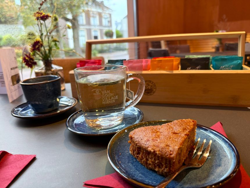 Vijf tips voor Nationaal Park Van Gogh 50 Koffie en thee met koek in het Café van het Van Gogh Village Museum